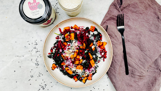 Salat aus Palmkohl, Kürbis & Kraut mit Tahinidressing⁠