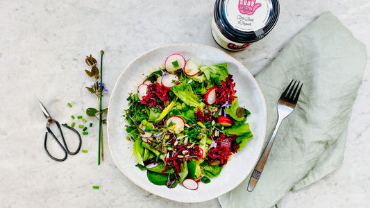 Frühlings-Salat mit Rote Beete & Ingwer Kraut