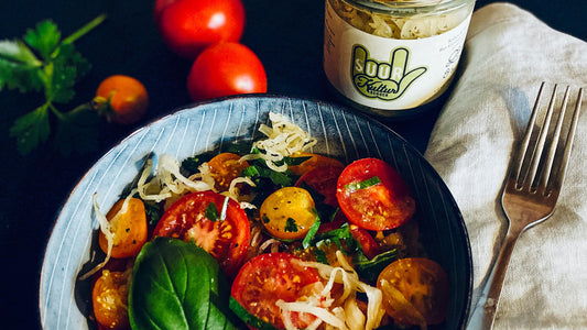Tomatensalat mit Suur Lemon & Dill Kraut